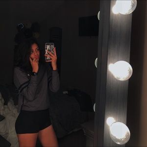 Meet your Posher, Caitlin